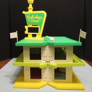 Vintage 1974 Playskool Holiday Inn Play Set With Holiday Inn Sign